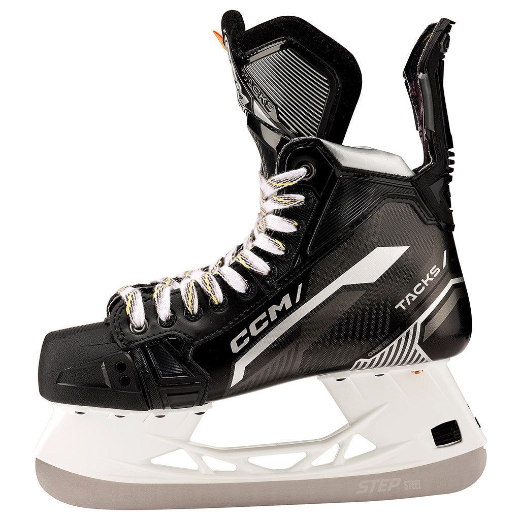 CCM Tacks Vector Premier 2022 Senior Ice Hockey Skates